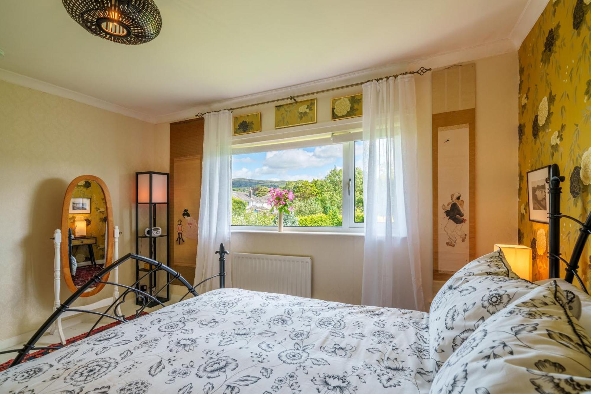Holiday home Apple Byrd - Short Stroll Into Town Centre